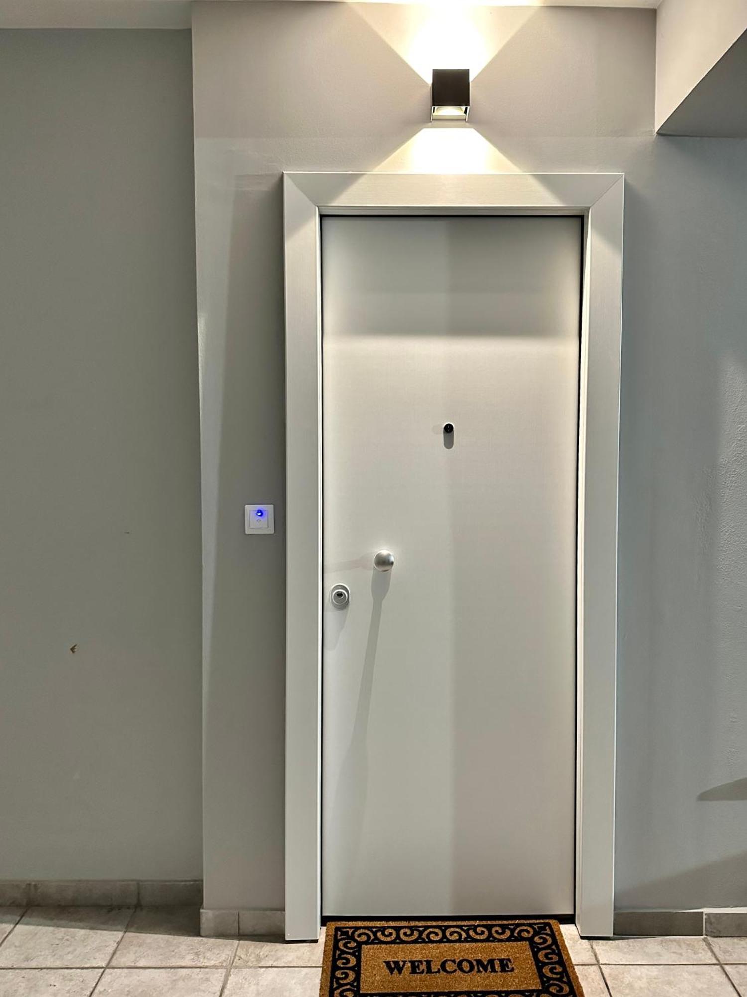 City Centre Apartment パトラ エクステリア 写真